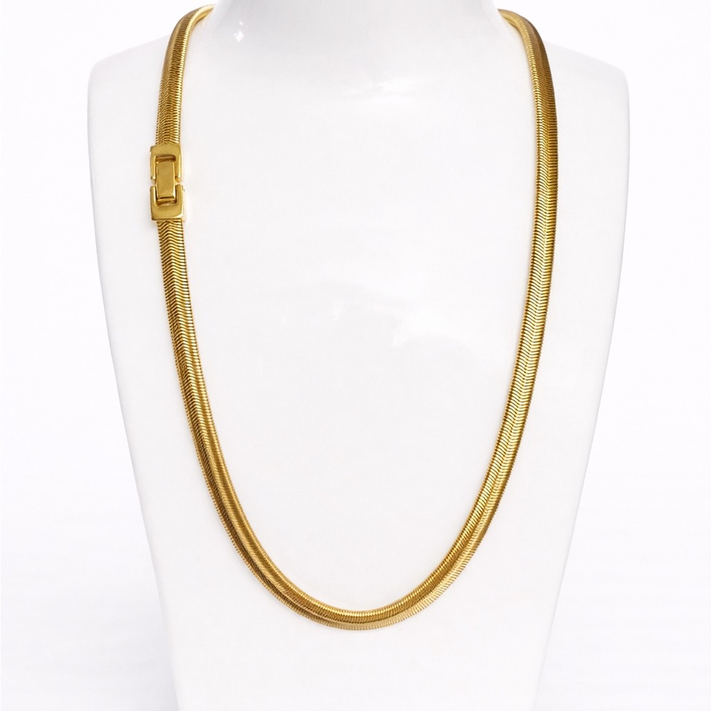 Elegant Gold Necklace New Stainless Steel.